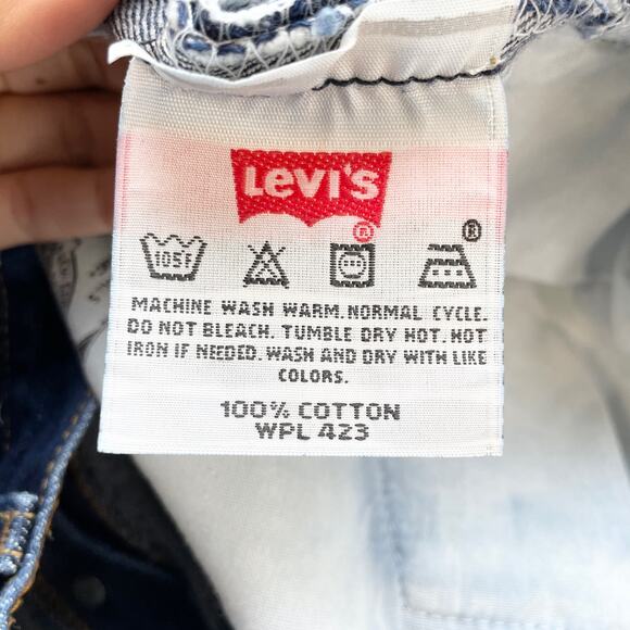 VTG Levis 501 Jeans Mens 44x32 Button Fly Straight Leg Classic Cotton 2004 - Picture 9 of 10